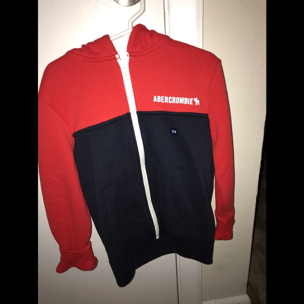 Brand new sweat short set  size 5/6